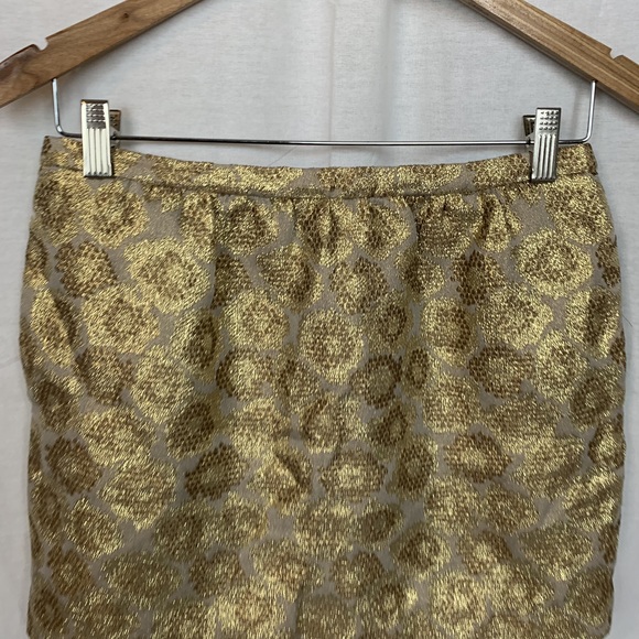 J. Crew Women's Goldenrod Jacquard Mini Skirt Gold Metallic Silk Blend Size 2 - Picture 4 of 5